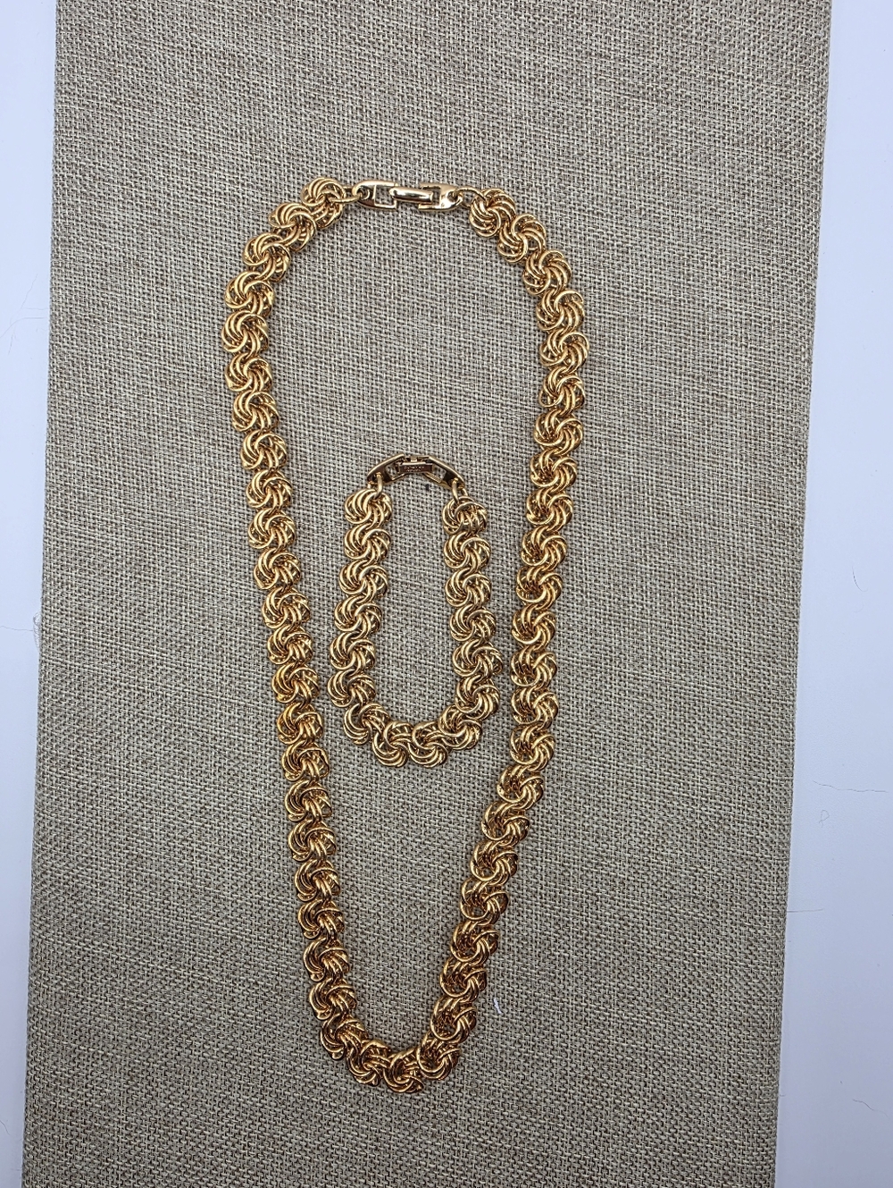 Vintage Gold-Tone Braided Circle Link Bracelet and Matching Necklace - Napier